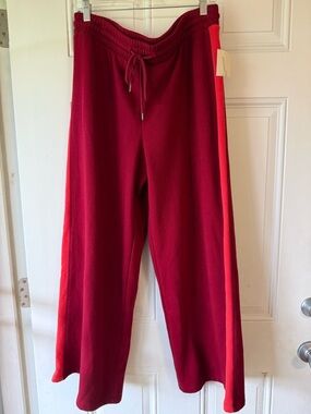 3/$20🍁SALE! Universal Thread Red Wide-Leg Track Sweat Pants w/Side Stripe